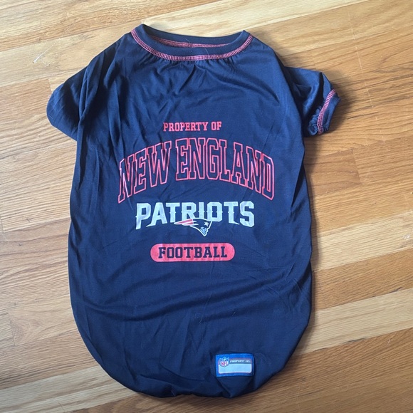 New England Patriots Dog Shirt - Picture 1 of 7